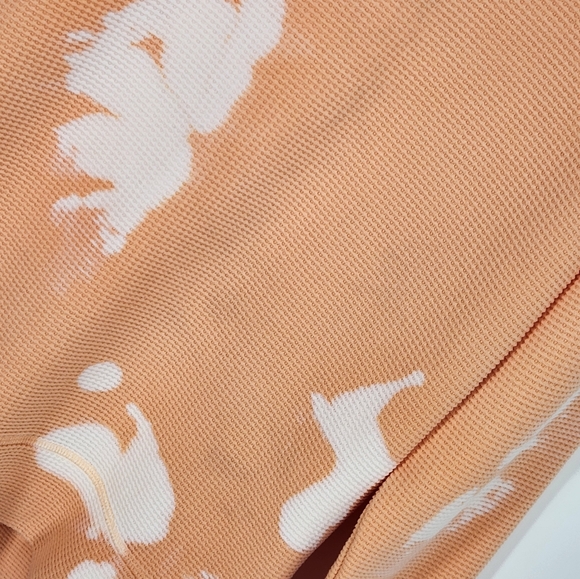 Athleta Coaster Luxe Waffle Sweatshirt Orange Bleach SZ Medium - Picture 4 of 11
